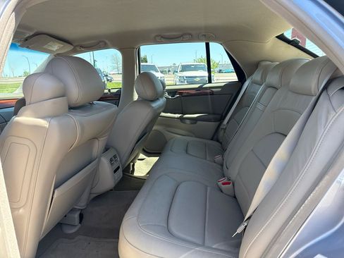 Used 2004 Cadillac De Ville w/ Equipment Group FWD image 23