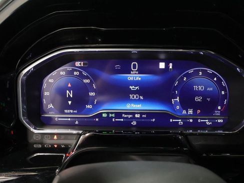 Used 2024 Chevrolet Silverado 1500 ZR2 w/ Technology Package image 39