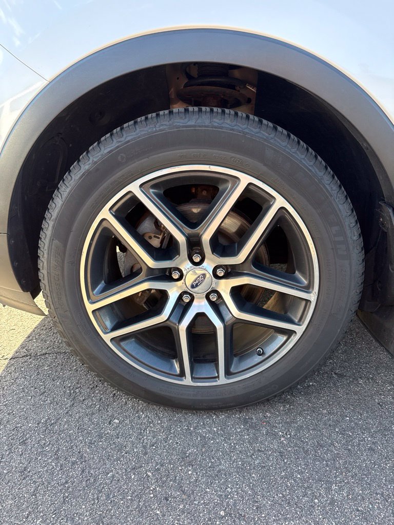 Used 2019 Ford Explorer Sport w/ Equipment Group 401A AWD/4WD image 29