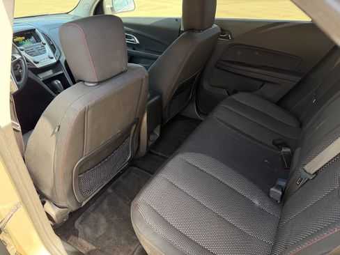 Used 2016 Chevrolet Equinox LT w/ Convenience Package image 36