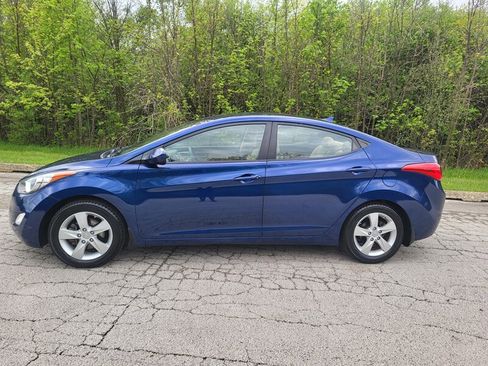Used 2013 Hyundai Elantra GLS w/ Preferred Pkg FWD image 3