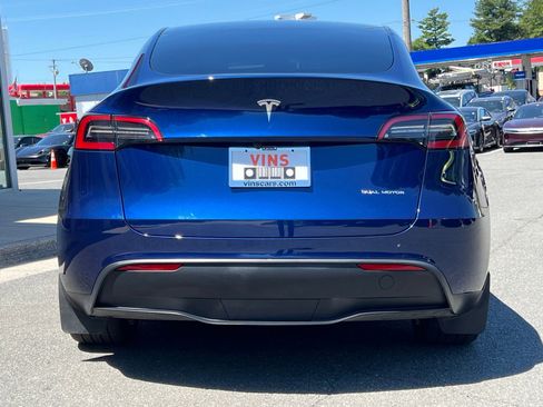 Used 2023 Tesla Model Y Long Range AWD/4WD image 11
