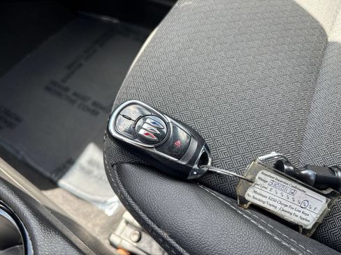 Used 2025 Buick Encore GX Preferred FWD image 18