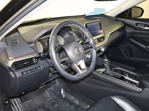 Used 2019 Nissan Altima 2.0 Edition One image 37