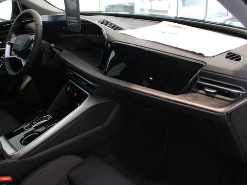 New 2025 Audi Q5 2.0T Premium Plus image 41