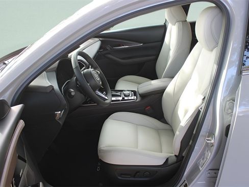 New 2025 MAZDA CX-30 2.5 Turbo w/ Premium Package image 16