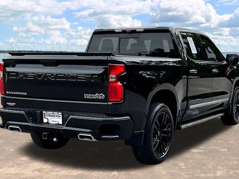 Used 2023 Chevrolet Silverado 1500 High Country AWD/4WD image 8