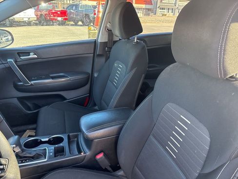 Used 2021 Kia Sportage LX w/ LX Fwd Popular Package image 10