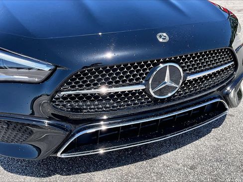 Certified 2025 Mercedes-Benz CLE 300 4MATIC Cabriolet image 30