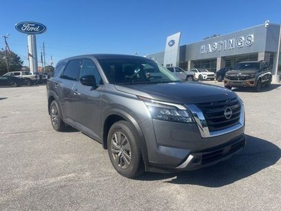 Used 2025 Nissan Pathfinder S