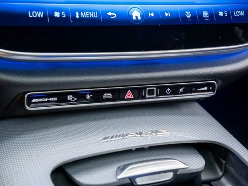 New 2026 Mercedes-Benz E 53 AMG e 4MATIC Sedan image 29