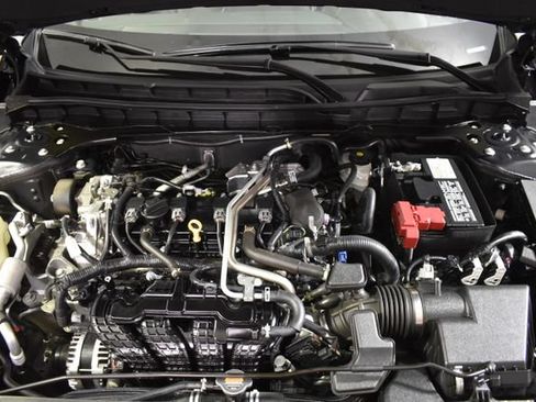 Certified 2024 Nissan Altima 2.5 SR w/ SR Premium Package AWD/4WD image 39
