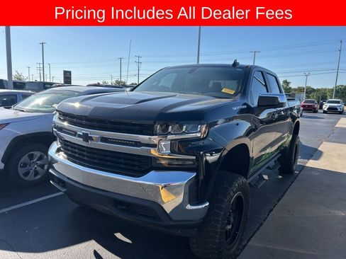 Used 2021 Chevrolet Silverado 1500 LT AWD/4WD image 11