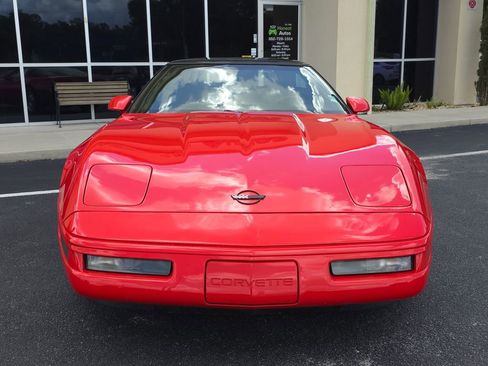 Used 1996 Chevrolet Corvette Coupe RWD image 2