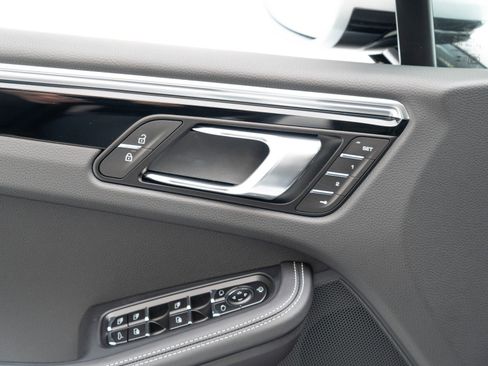 New 2026 Porsche Macan S image 24