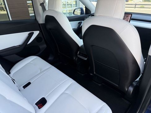 Used 2020 Tesla Model Y Long Range AWD/4WD image 19