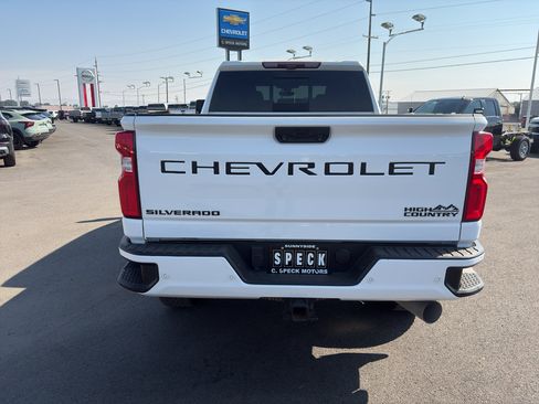Used 2023 Chevrolet Silverado 2500 High Country w/ Z71 Off-Road Package AWD/4WD image 4