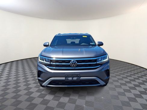 Used 2023 Volkswagen Atlas Cross Sport SE w/ Black Wheel Package AWD/4WD image 2