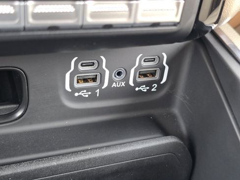 Used 2020 RAM 2500 Laramie image 9