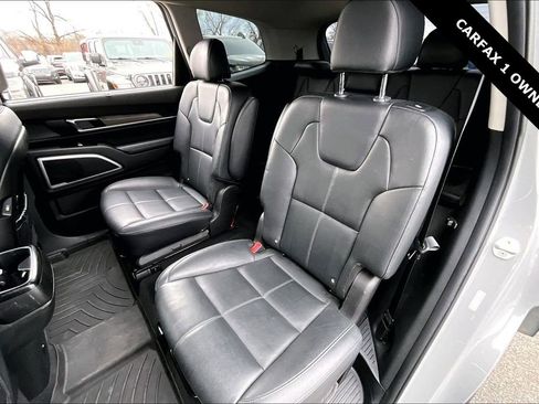 Used 2022 Kia Telluride EX w/ EX Premium Package image 21