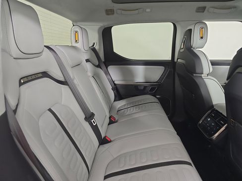 Used 2024 Rivian R1T Adventure image 22