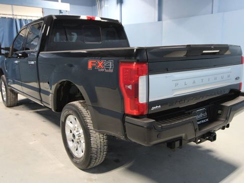 Used 2017 Ford F250 Platinum w/ Platinum Ultimate Package image 33