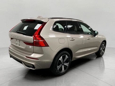 Used 2024 Volvo XC60 T8 Plus w/ Climate Package image 3