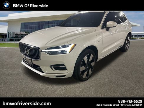 Used 2021 Volvo XC60 T8 Inscription Expression w/ Advanced Package image 1