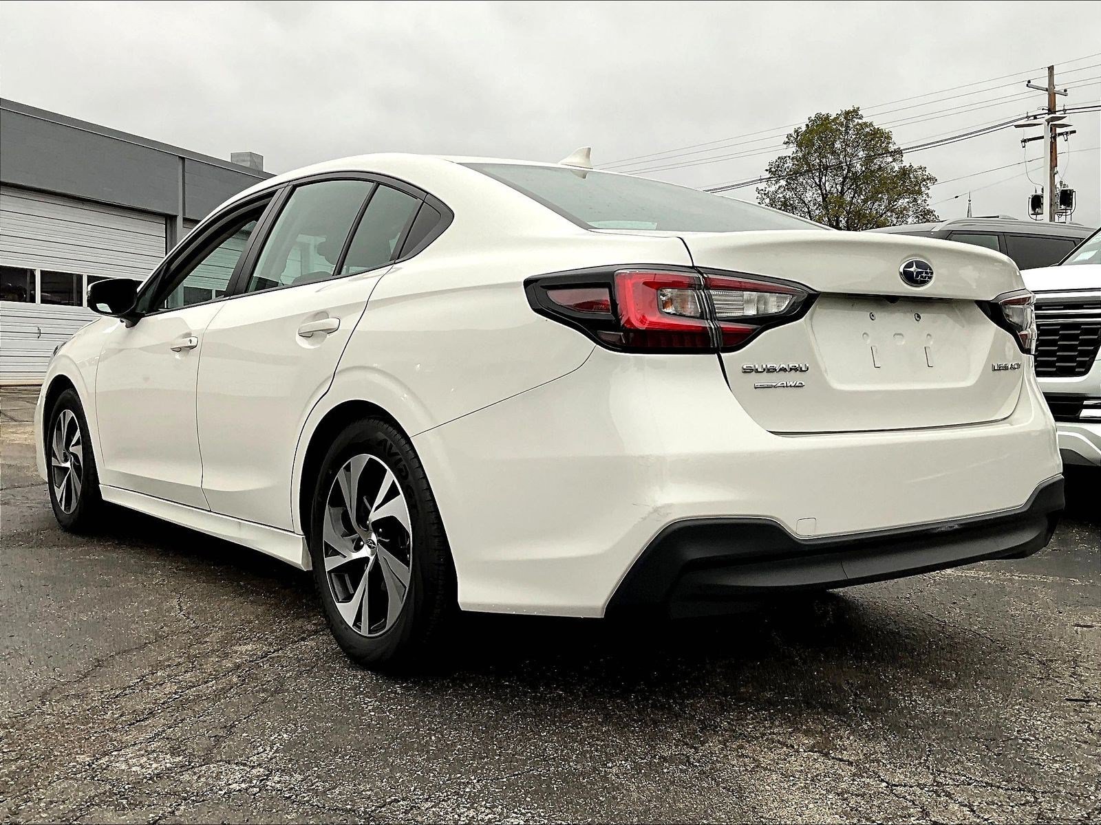 Used 2025 Subaru Legacy Premium AWD/4WD image 3