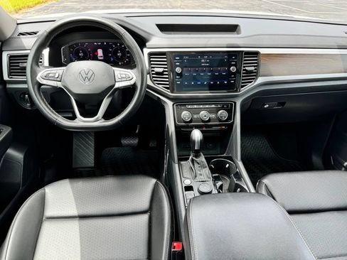 Used 2022 Volkswagen Atlas SE AWD/4WD image 32