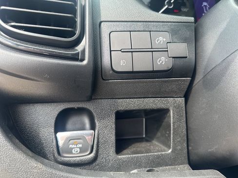 New 2025 RAM ProMaster 2500 w/ Convenience Group FWD image 11