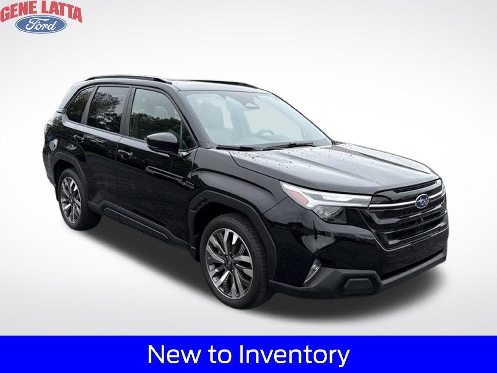 Used 2025 Subaru Forester Touring AWD/4WD image 1