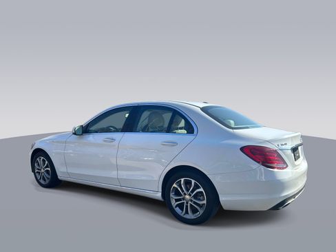 Used 2015 Mercedes-Benz C 300 4MATIC Sedan image 5