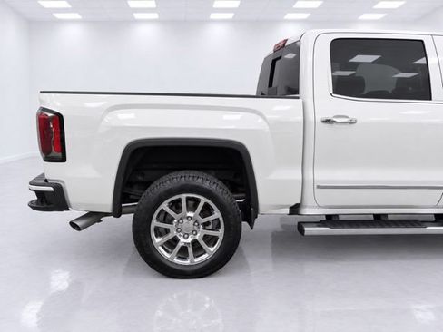 Used 2017 GMC Sierra 1500 Denali AWD/4WD image 7