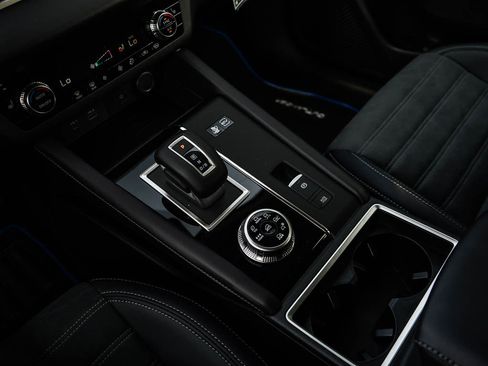 New 2025 Mitsubishi Outlander SE image 27