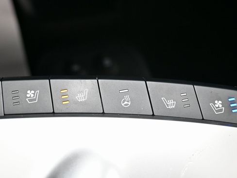 Used 2022 Kia EV6 Wind image 28