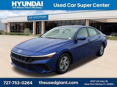 Used 2025 Hyundai Elantra SE w/ Cargo Package