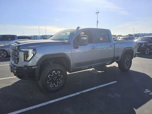 Used 2026 GMC Sierra 2500 AT4X AWD/4WD image 7