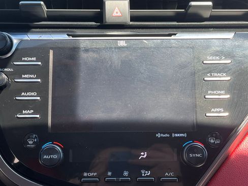 Used 2020 Toyota Camry XSE FWD image 20