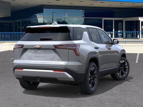 New 2026 Chevrolet Equinox LT w/ Convenience Package II image 4