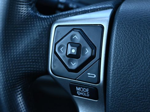 Used 2014 Toyota Tacoma PreRunner w/ SR5 Package image 21