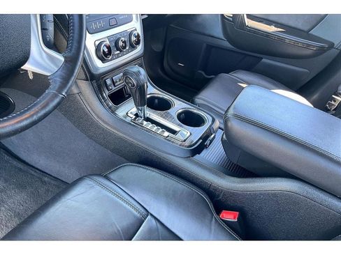 Used 2016 GMC Acadia SLT AWD/4WD image 19