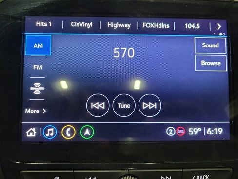 Used 2023 Chevrolet Equinox Premier image 25