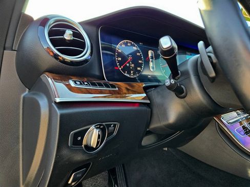 Used 2020 Mercedes-Benz E 450 E 450 w/ Driver Assistance Package image 27