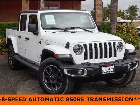 Used 2021 Jeep Gladiator Overland w/ LED Lighting Group image 2