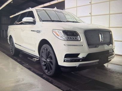 Used 2021 Lincoln Navigator L Black Label w/ Cargo Convenience Package