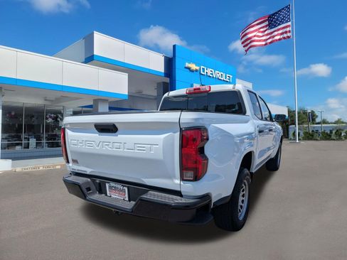 Used 2023 Chevrolet Colorado W/T w/ WT Convenience Package II RWD image 3
