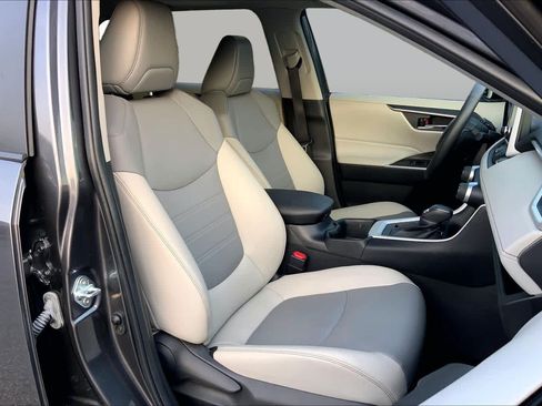 Used 2024 Toyota RAV4 XLE Premium w/ Weather Package FWD image 9