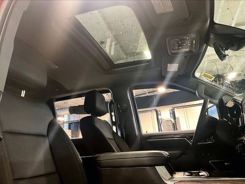 Used 2025 Chevrolet Silverado 2500 LTZ w/ LTZ Premium Package image 22