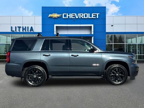 Used 2019 Chevrolet Tahoe LT w/ Luxury Package AWD/4WD image 8
